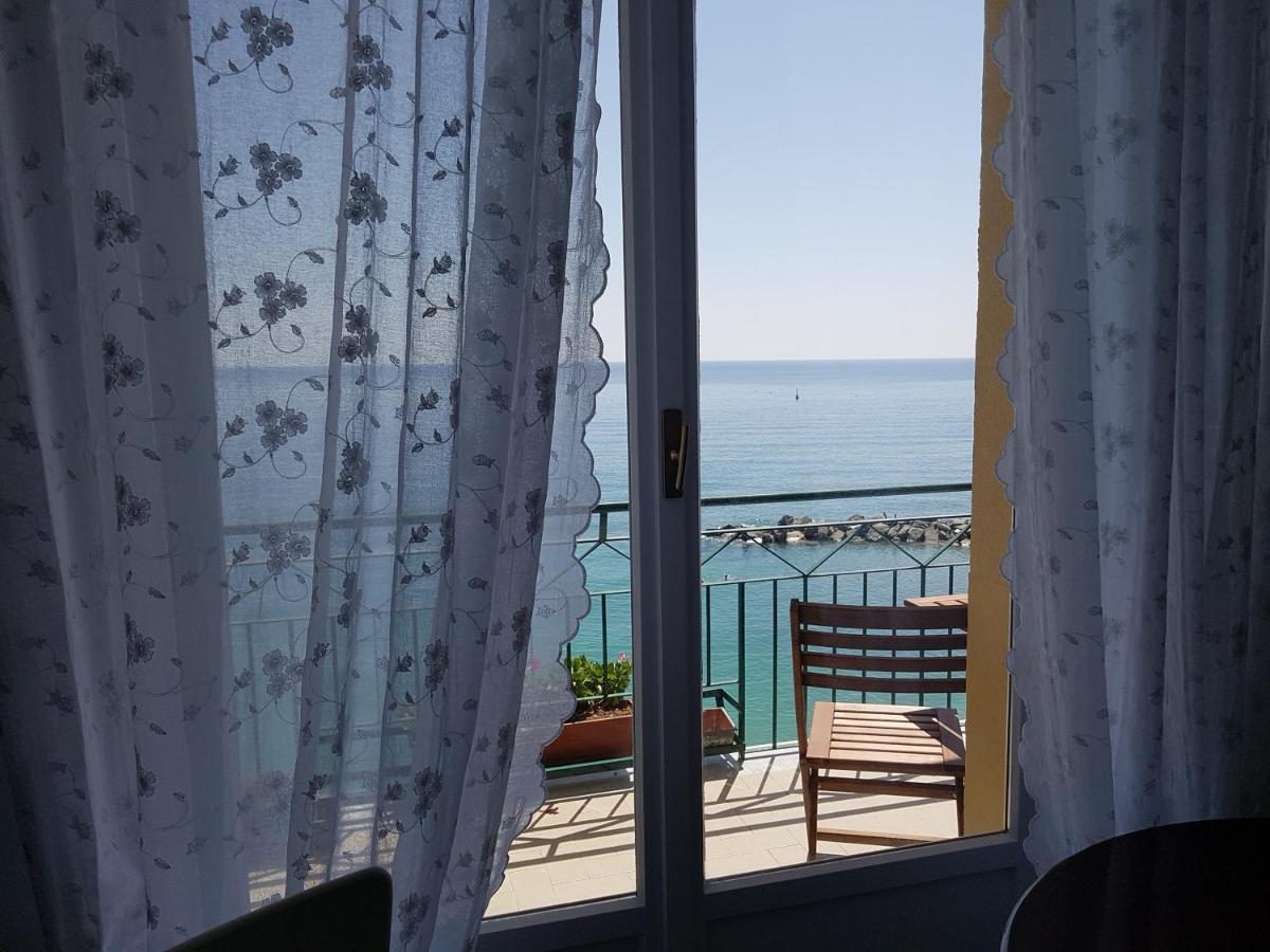 Bea'S Apartment - The Window To The Sea - Seafront Monterosso al Mare Exterior photo